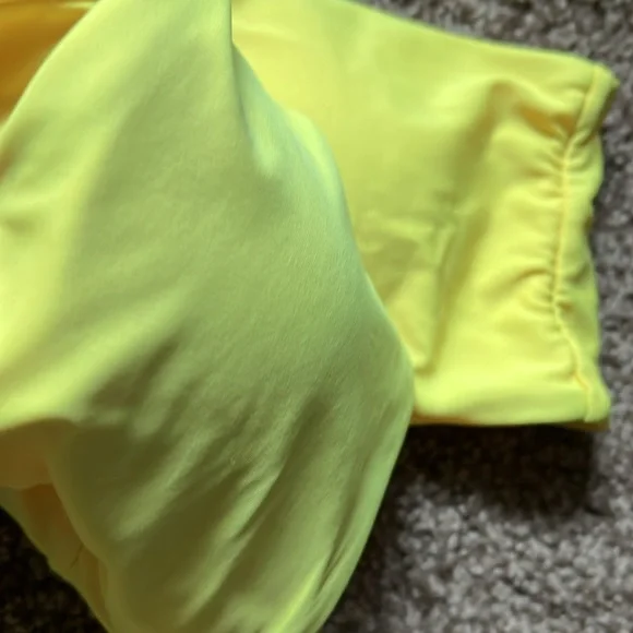 Yellow bandeau bikini - Picture 8 of 9